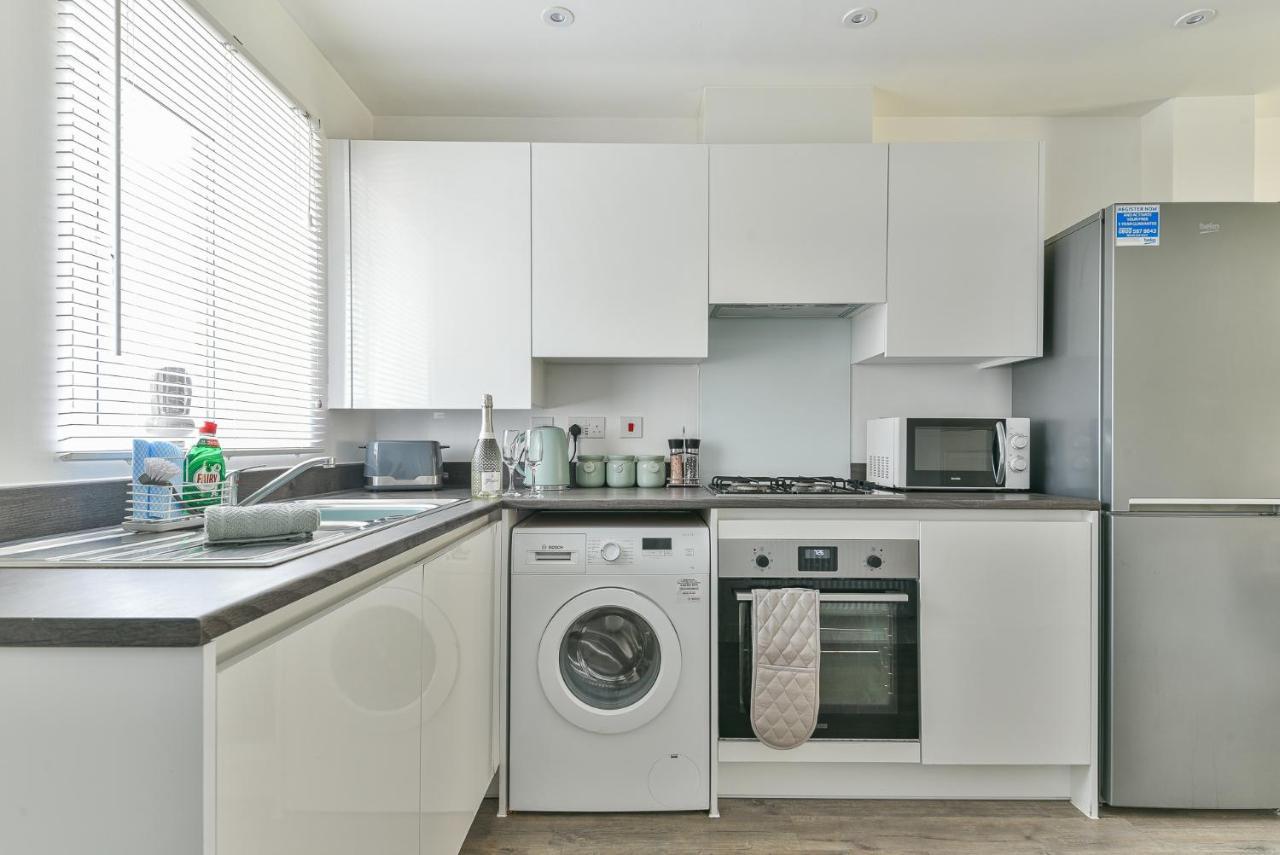 Beautiful New House In Derby For Up To 5 Guests, Suitable For Families Contractors Nhs Staff Etc Exterior foto